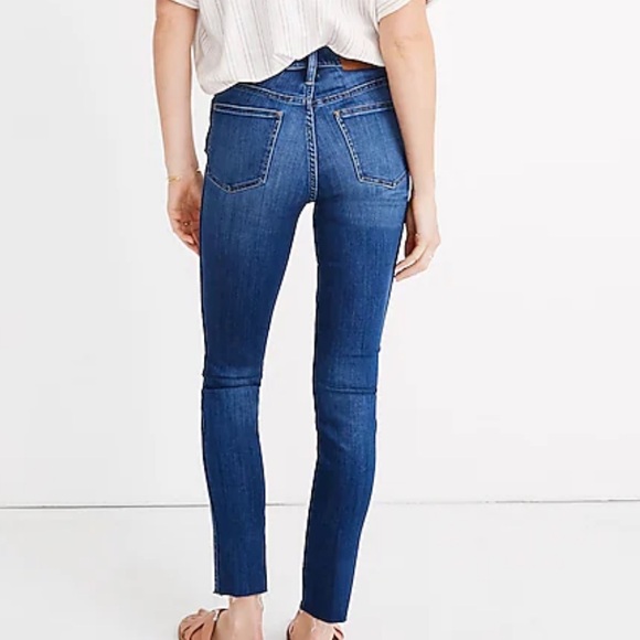 10" High-Rise Skinny Crop Jeans: Button-Front TENCEL™ Denim Edition - Picture 2 of 10